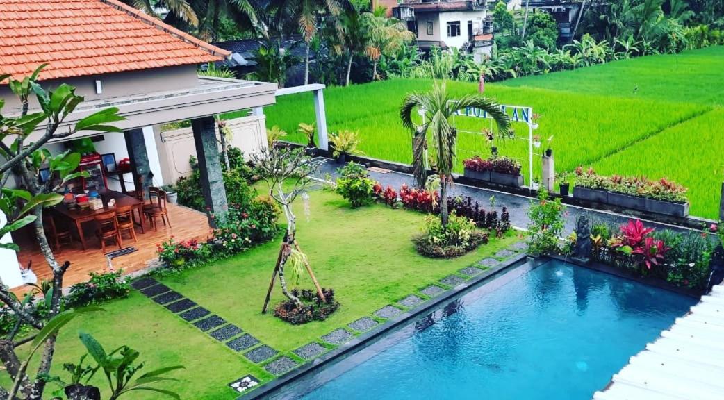 Villa Popolan And Guest House Ubud  Exterior photo